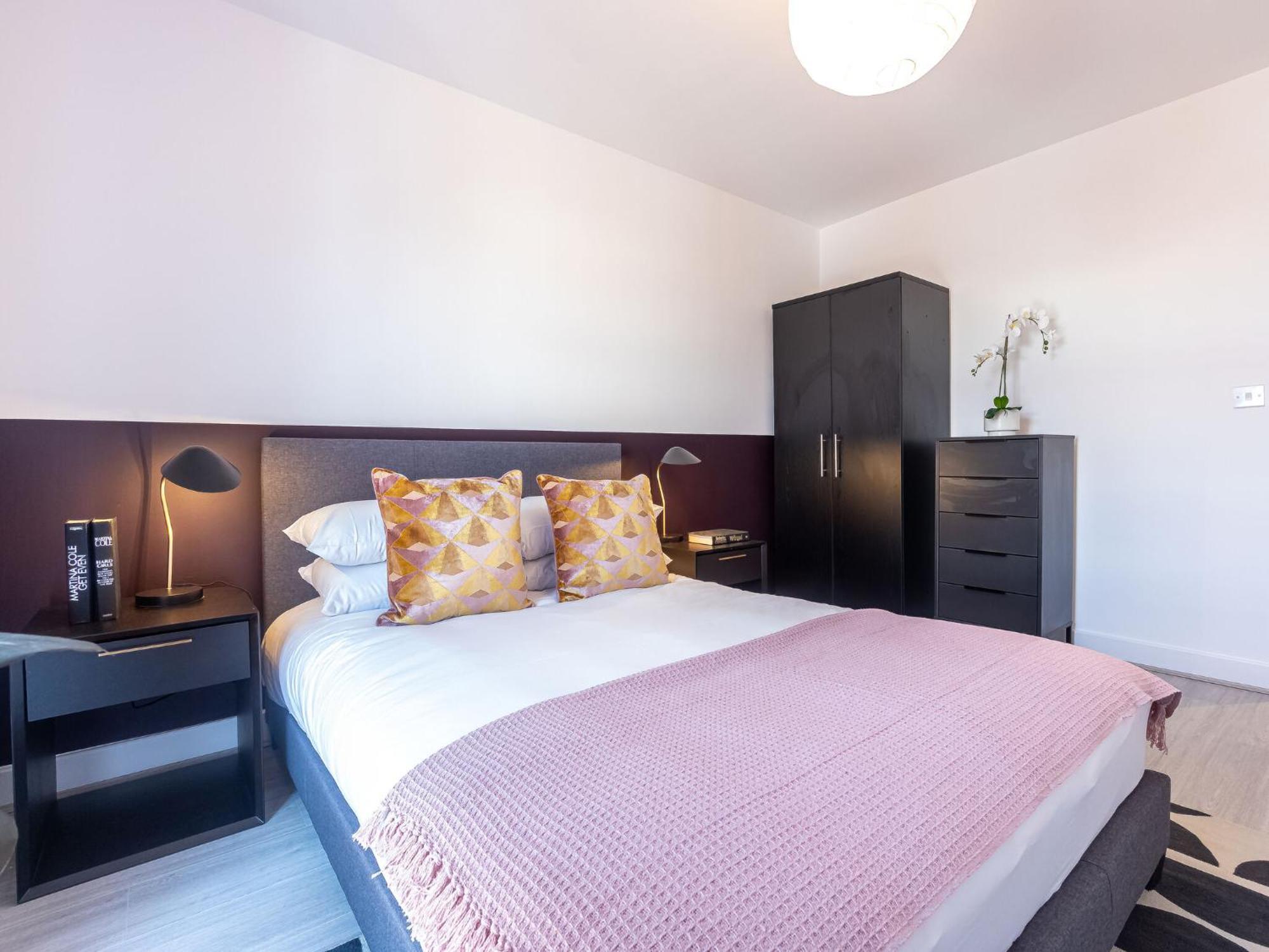 Pristine 1 And 2 Bedroom Apartments Near Business District By Belvilla Birmingham Bagian luar foto